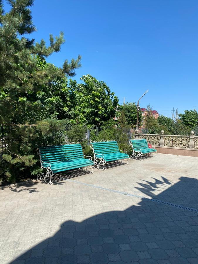 Hotel Astam Qostanaj Buitenkant foto