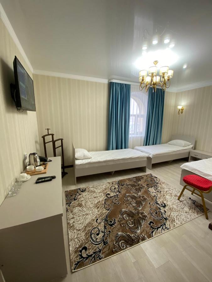 Hotel Astam Qostanaj Buitenkant foto