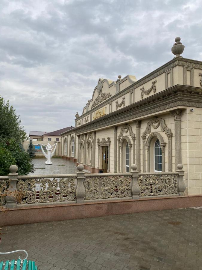 Hotel Astam Qostanaj Buitenkant foto