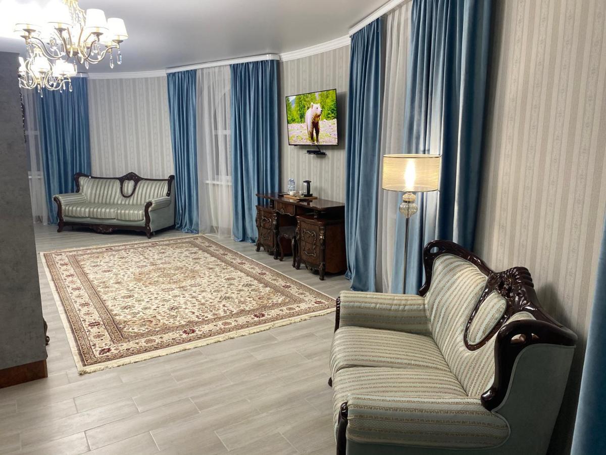 Hotel Astam Qostanaj Buitenkant foto