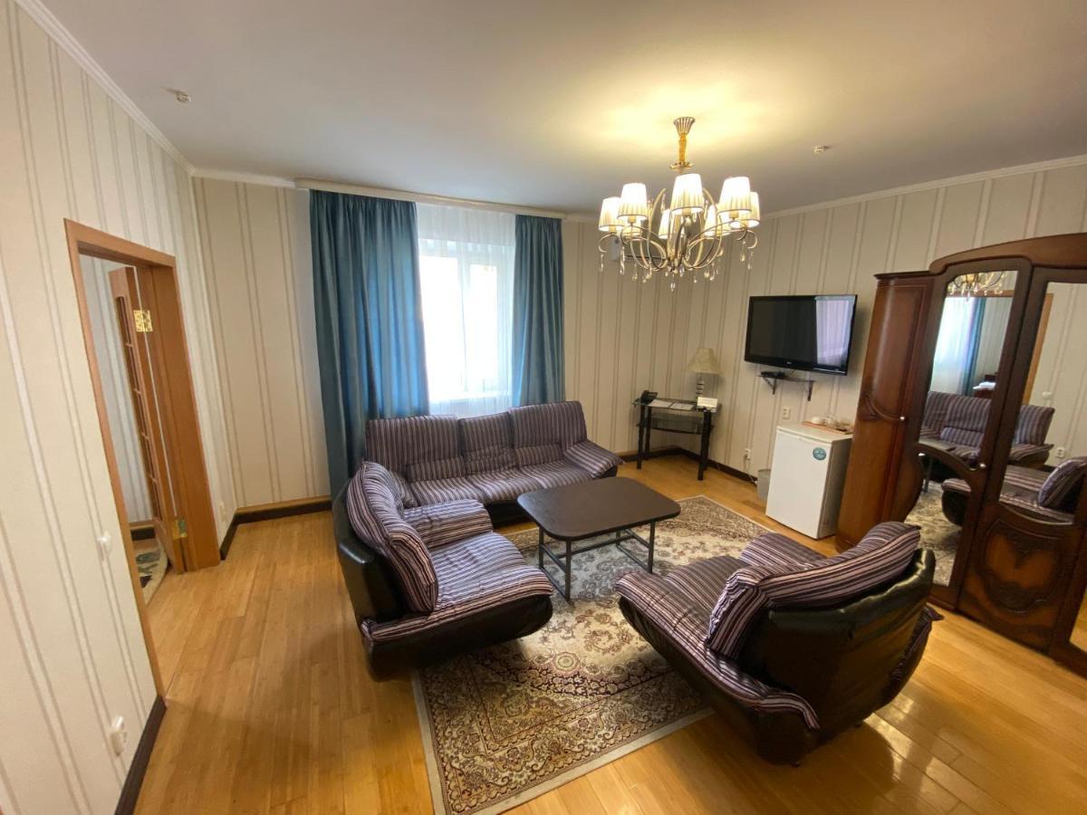 Hotel Astam Qostanaj Buitenkant foto