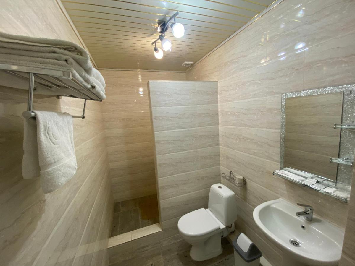 Hotel Astam Qostanaj Buitenkant foto